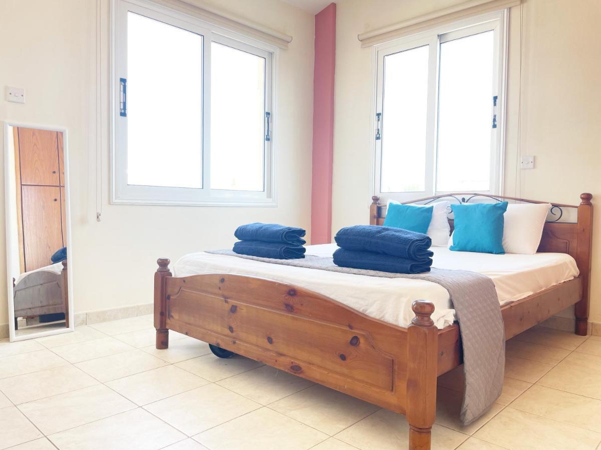 Sunset Pearl Holiday Villa 아이아 나파 외부 사진