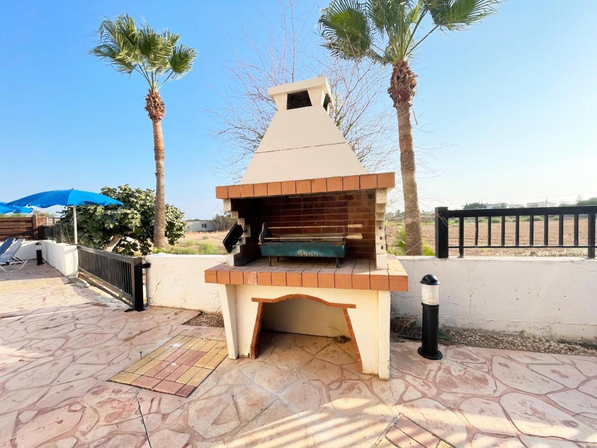 Sunset Pearl Holiday Villa 아이아 나파 외부 사진