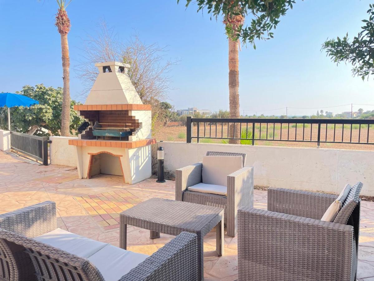 Sunset Pearl Holiday Villa 아이아 나파 외부 사진