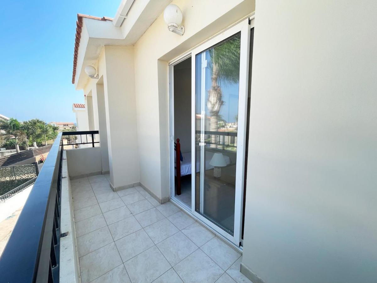 Sunset Pearl Holiday Villa 아이아 나파 외부 사진