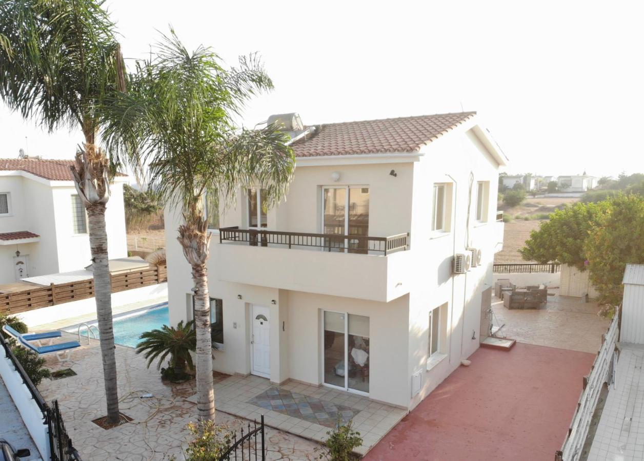 Sunset Pearl Holiday Villa 아이아 나파 외부 사진